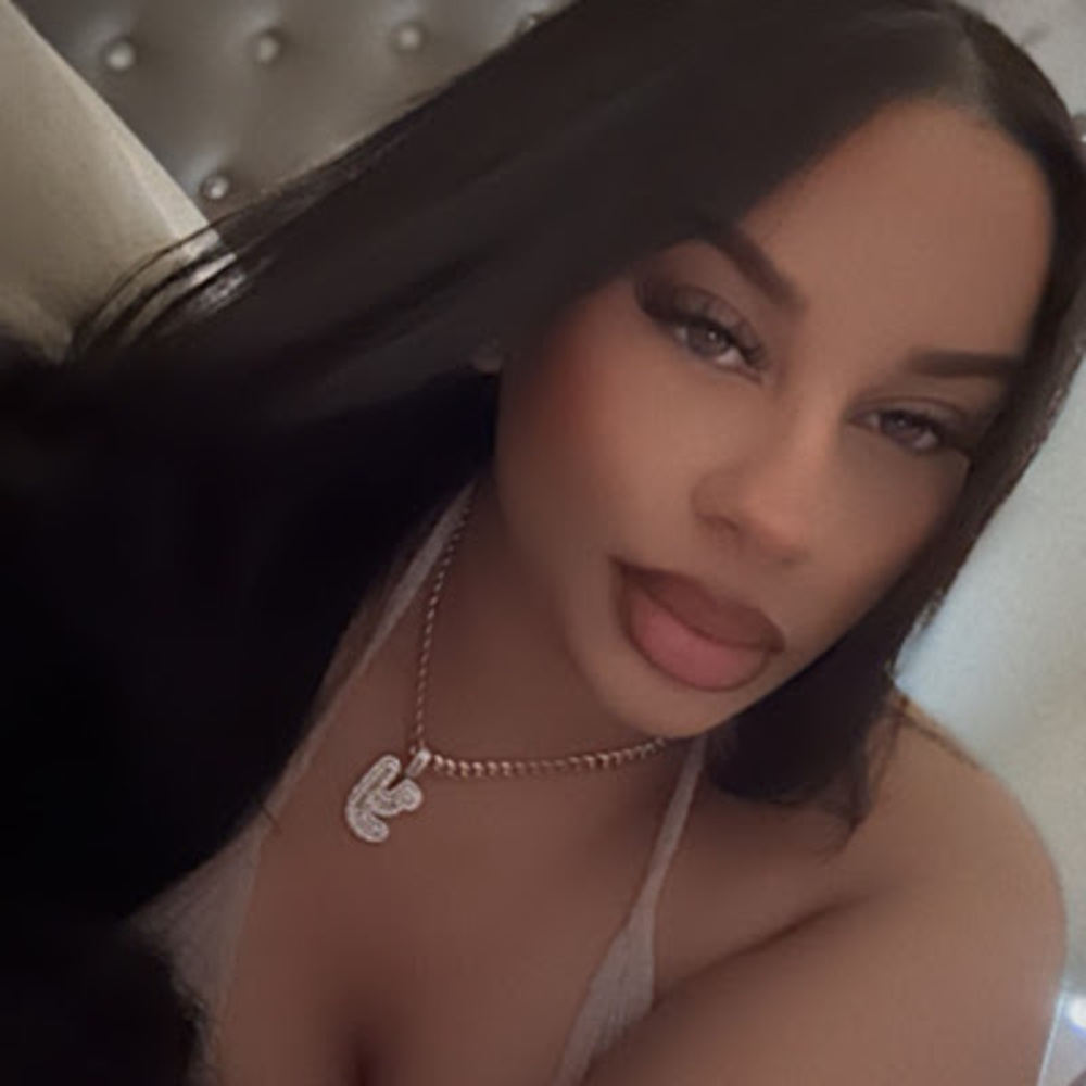 Meet your Posher, Ylse